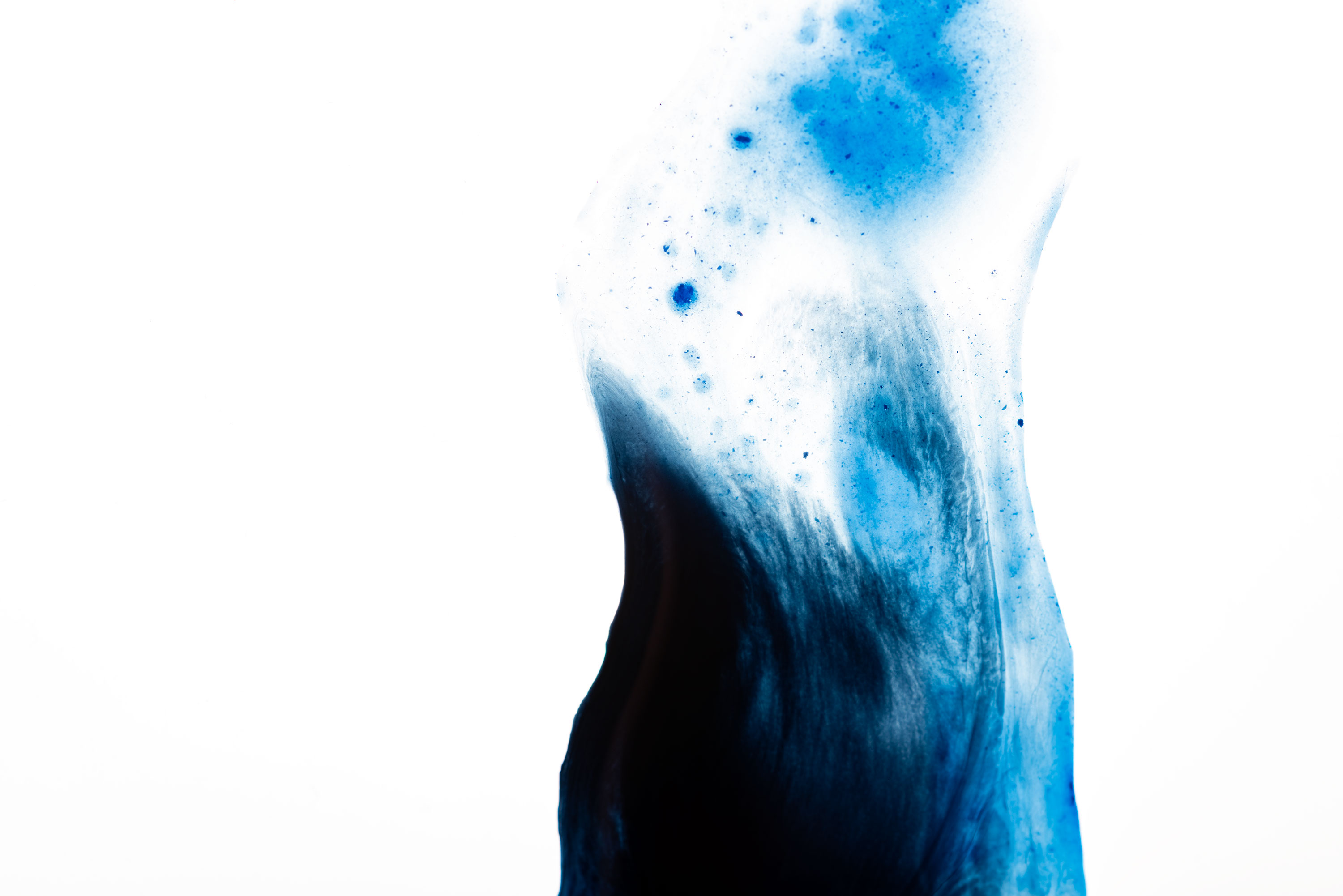 Dark blue minimal art photography. Image by Jennifer Esseiva.